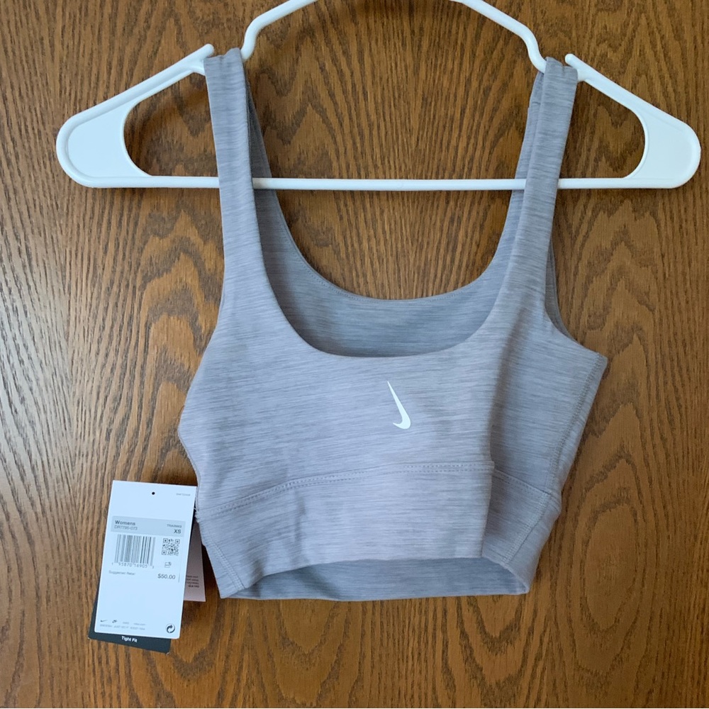 NWT Nike tank🤍